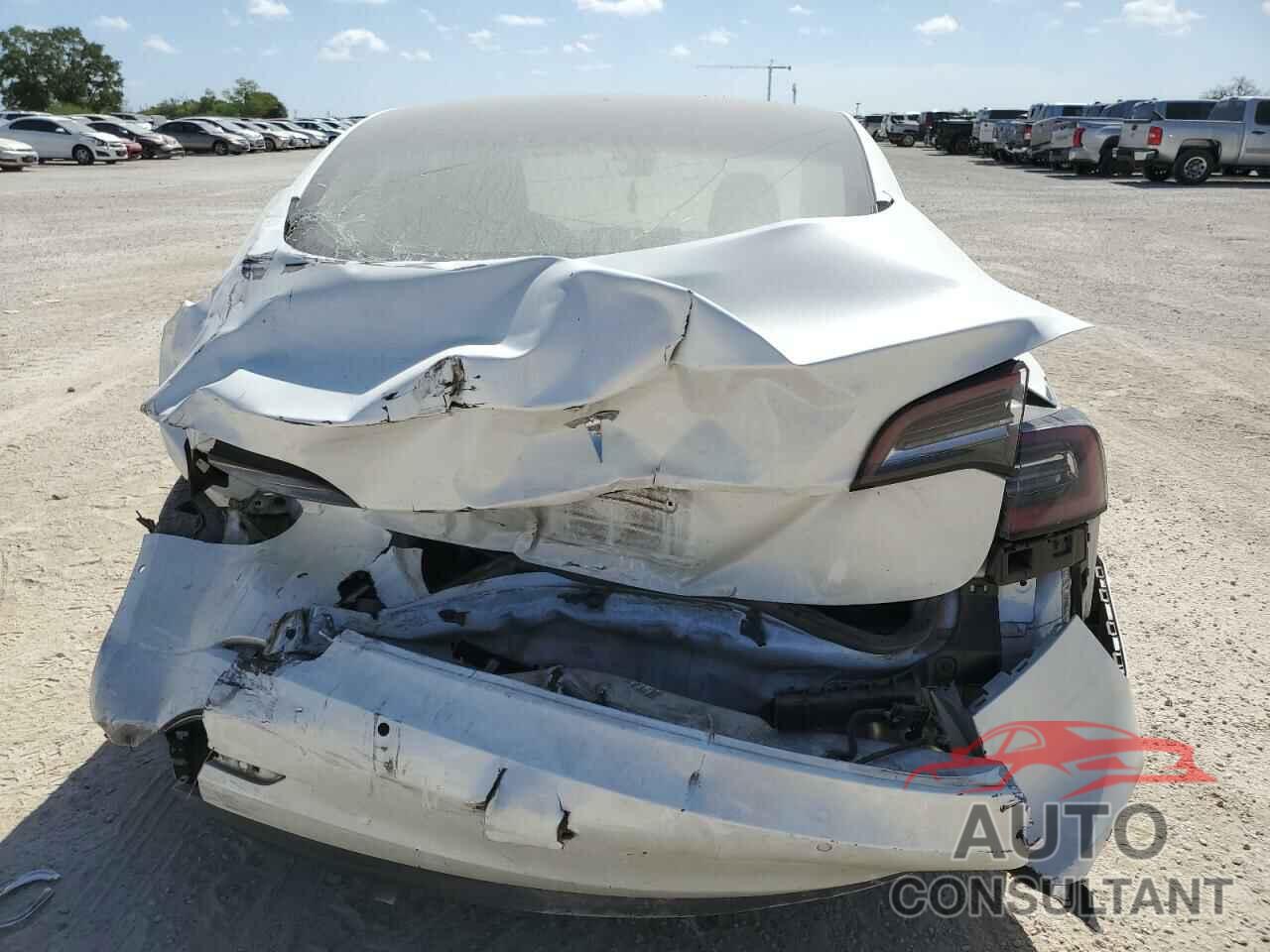 TESLA MODEL 3 2022 - 5YJ3E1EA3NF102875
