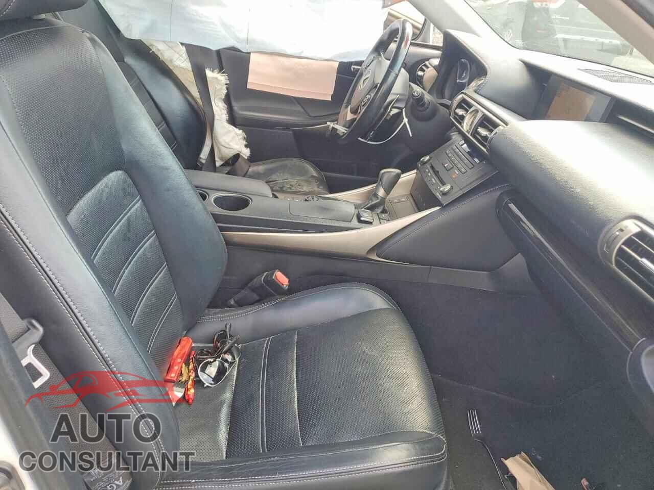 LEXUS IS 2015 - JTHCF1D22F5015655