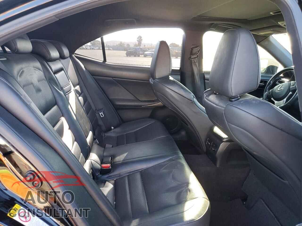 LEXUS IS 2014 - JTHBF1D20E5007628