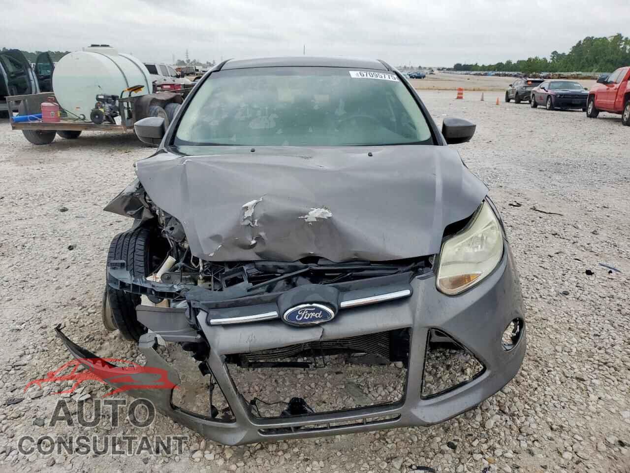 FORD FOCUS 2012 - 1FAHP3F22CL123154