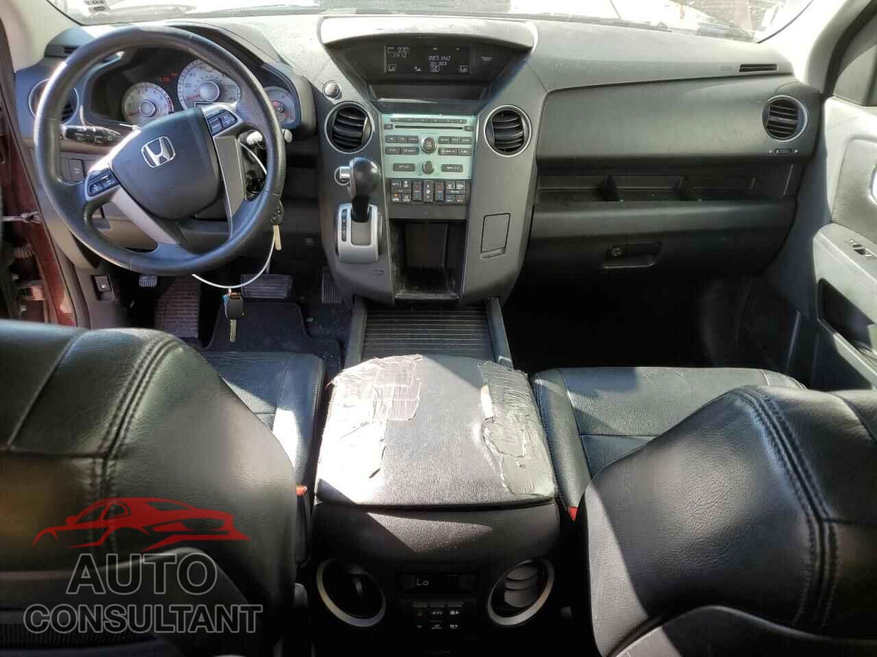 HONDA PILOT 2011 - 5FNYF4H44BB064823