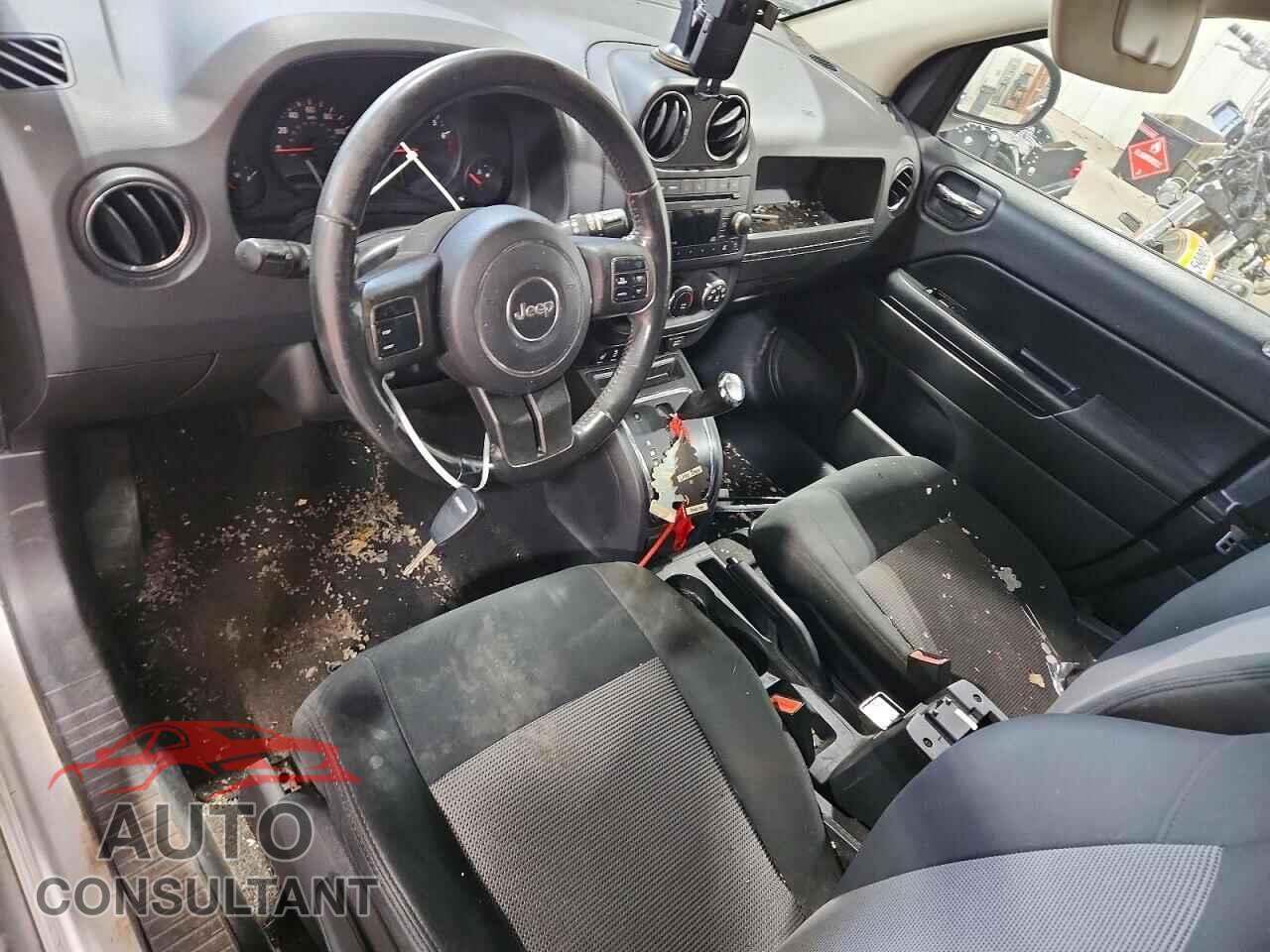 JEEP COMPASS 2011 - 1J4NF1FB5BD251573
