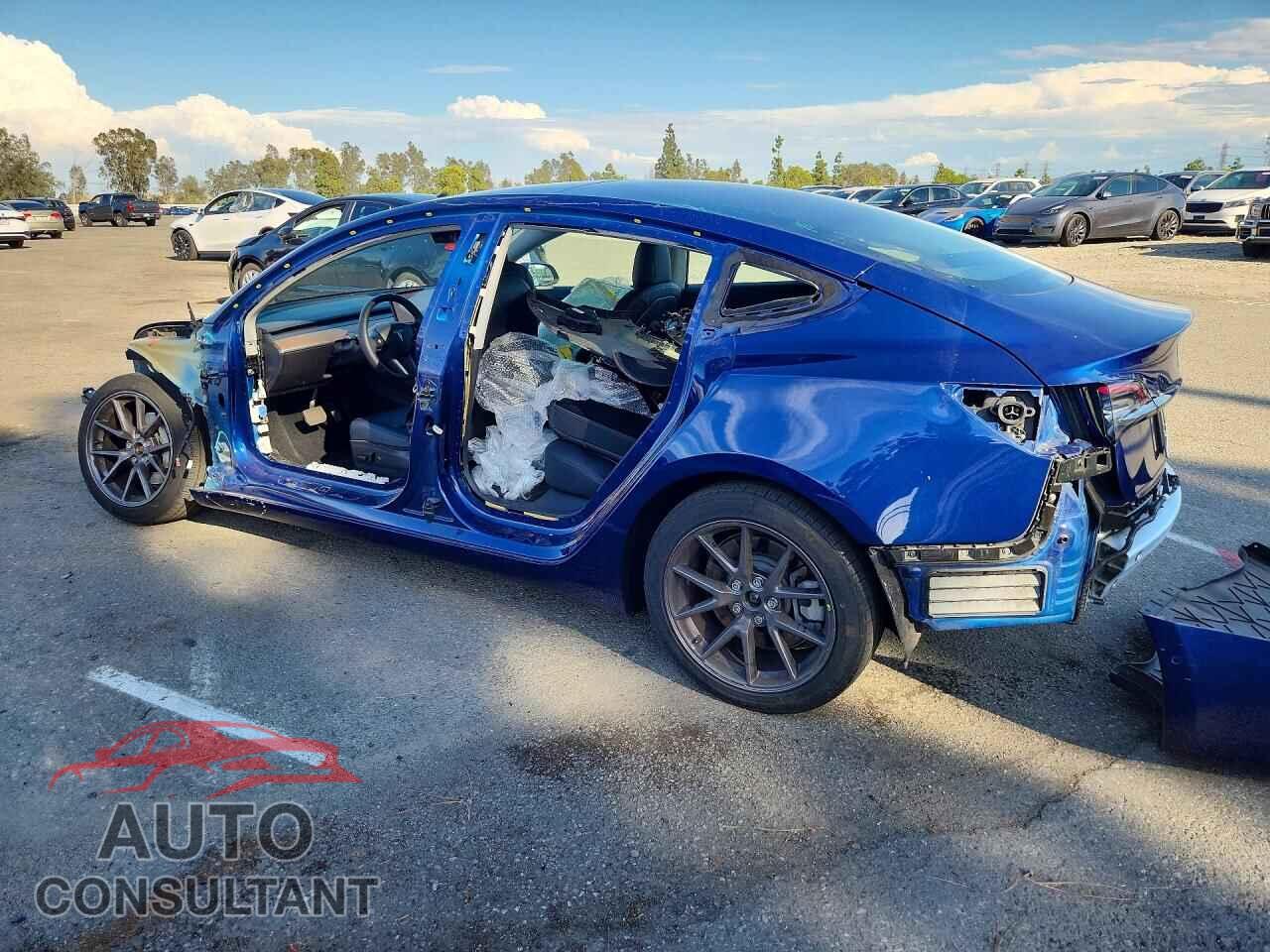 TESLA MODEL 3 2021 - 5YJ3E1EB5MF014921