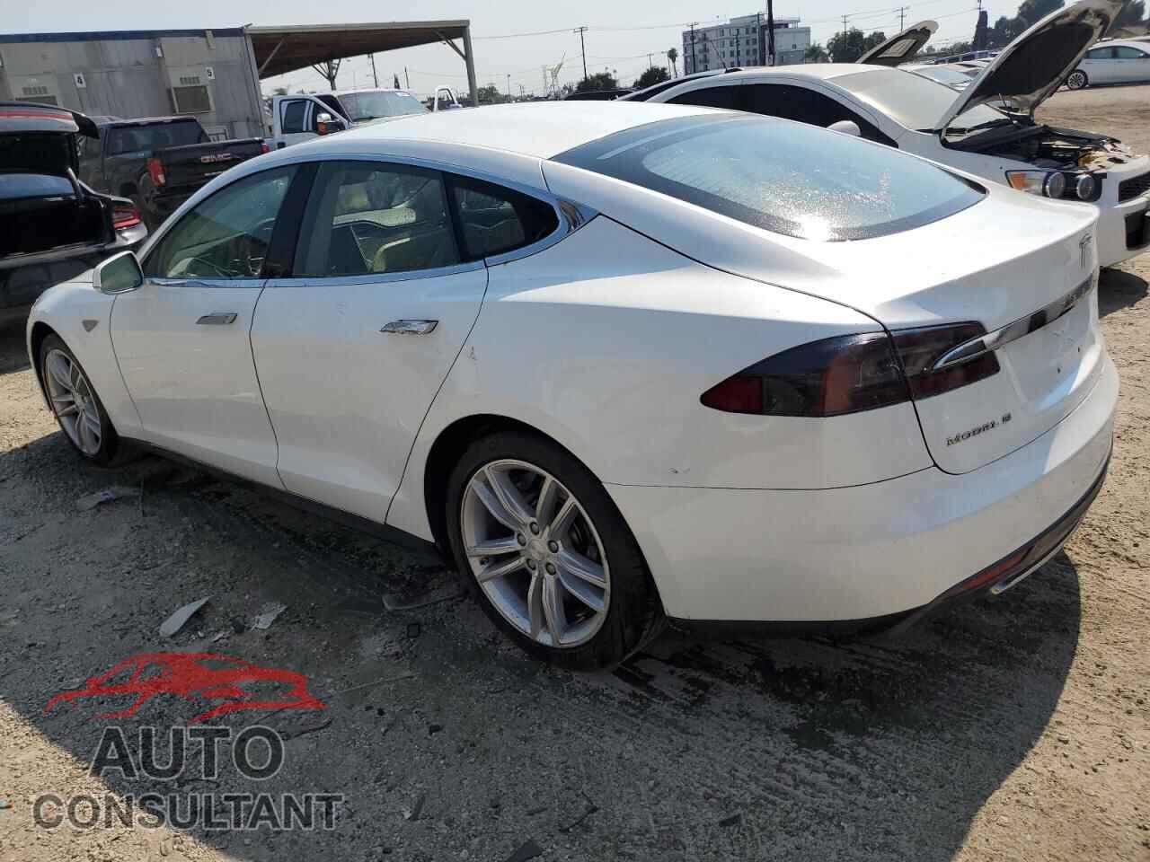 TESLA MODEL S 2013 - 5YJSA1CN2DFP08891