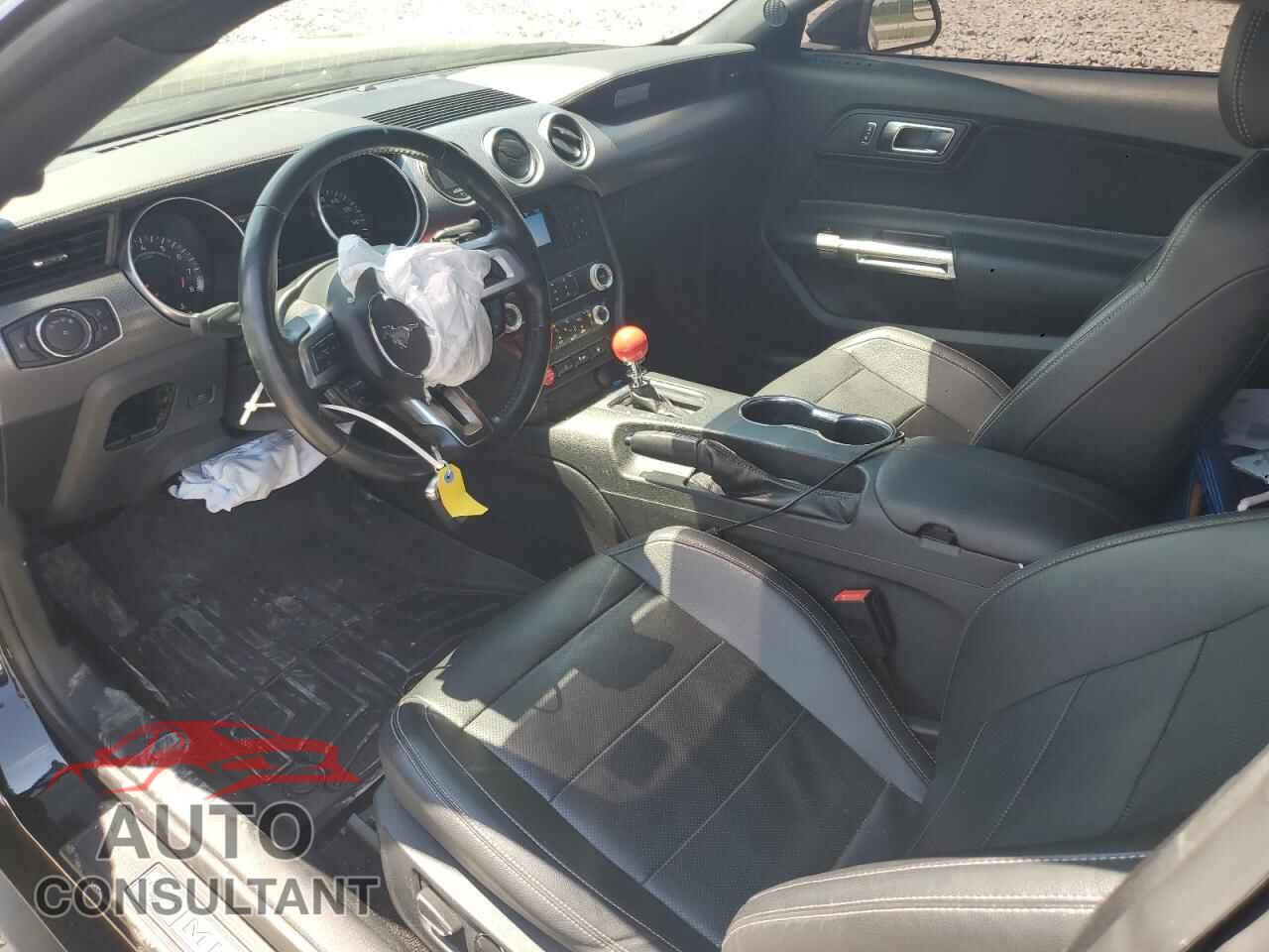 FORD MUSTANG 2019 - 1FA6P8CF6K5102001
