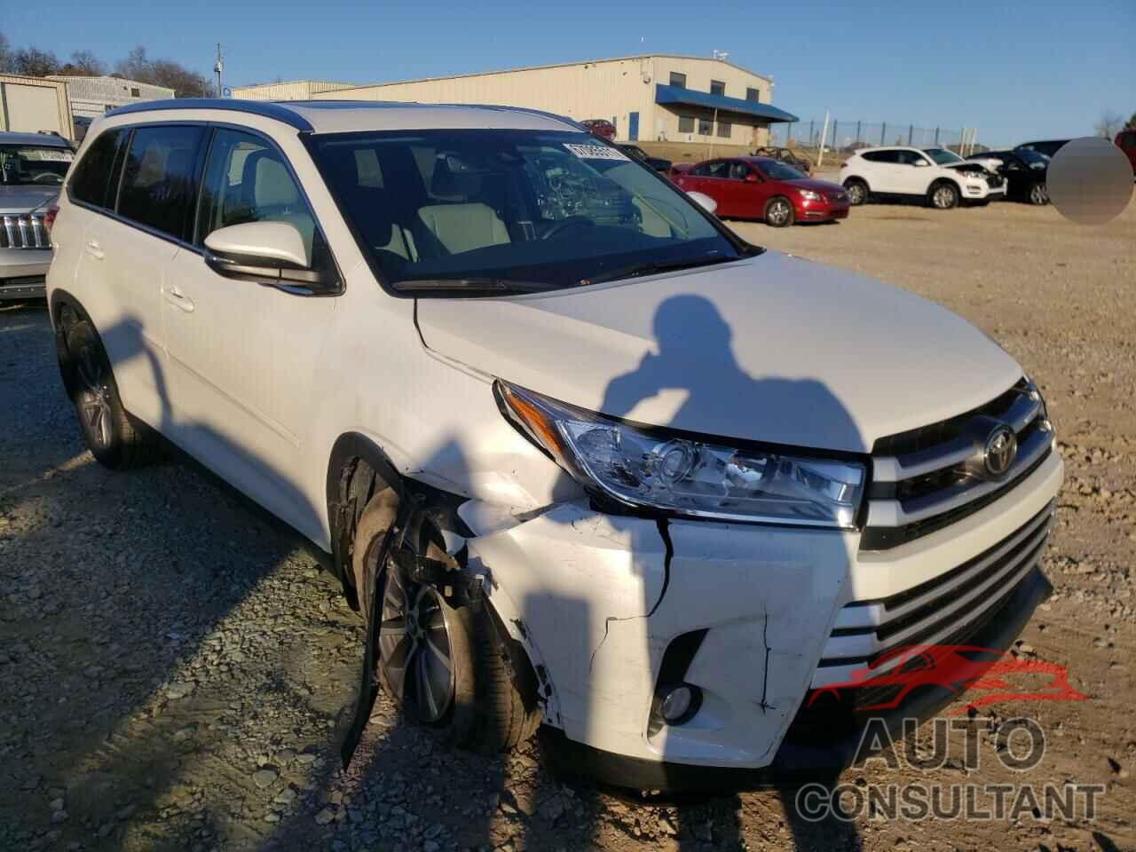 TOYOTA HIGHLANDER 2019 - 5TDJZRFHXKS621953