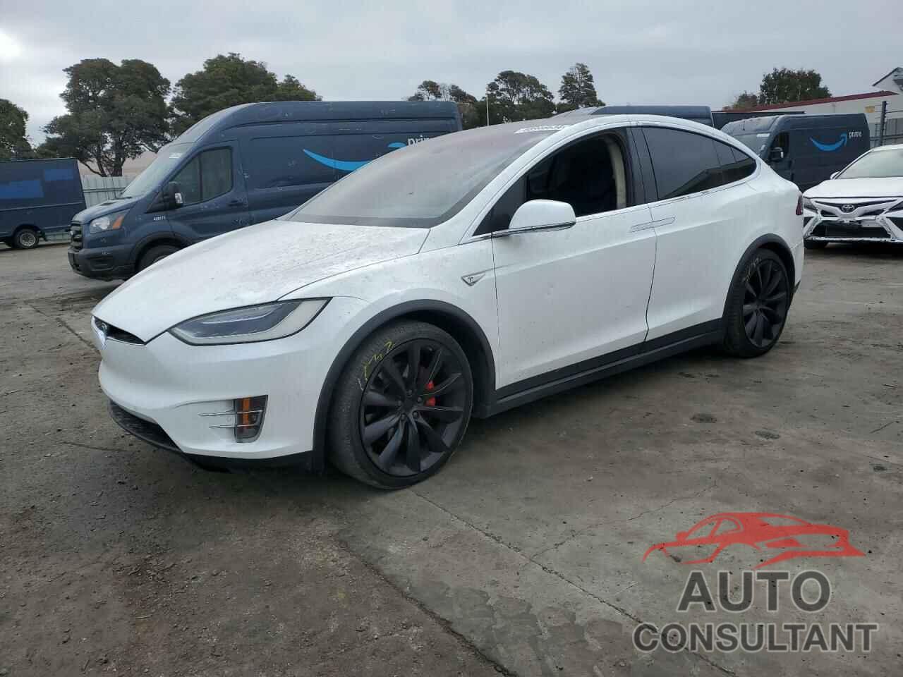 TESLA MODEL X 2016 - 5YJXCAE47GFS00876