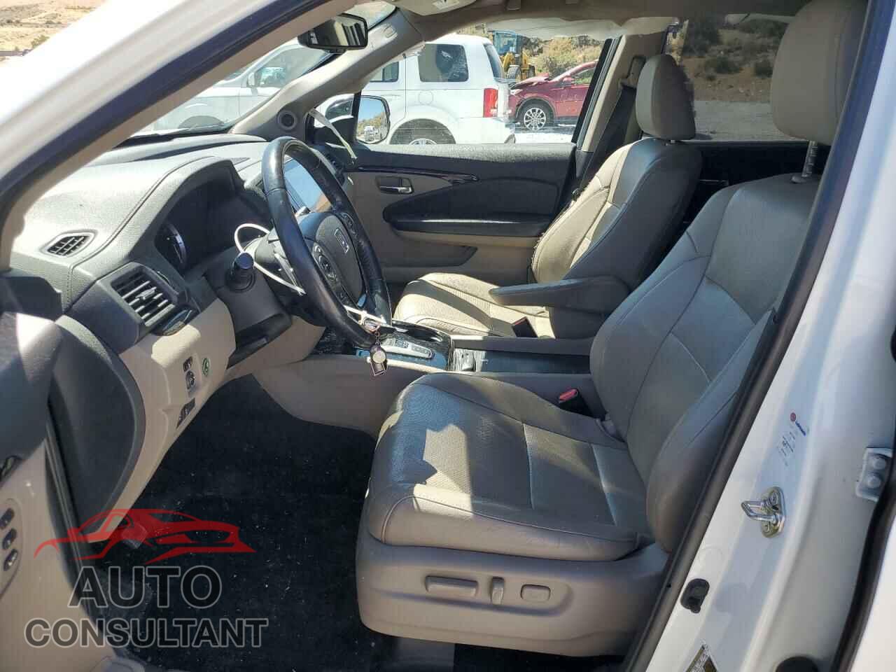 HONDA PILOT 2017 - 5FNYF6H07HB017853
