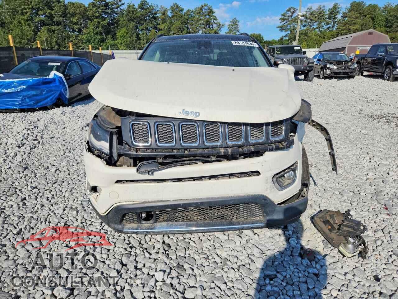 JEEP COMPASS 2017 - 3C4NJDCB4HT665568