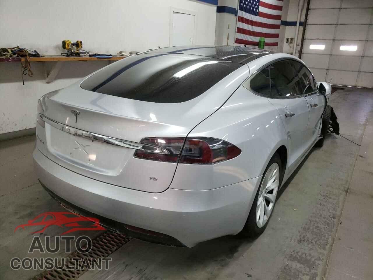 TESLA MODEL S 2017 - 5YJSA1E19HF206900