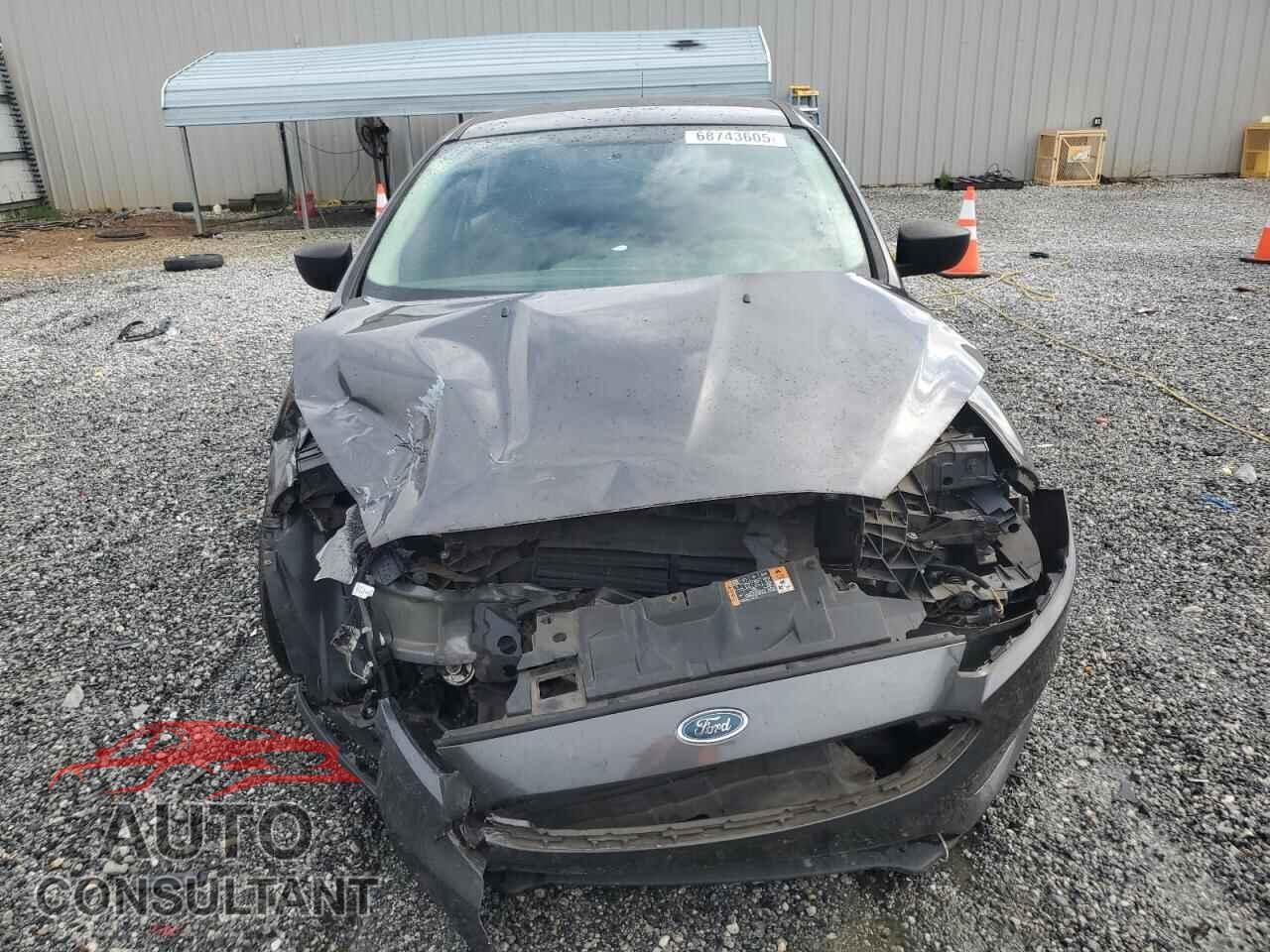 FORD FOCUS 2016 - 1FADP3E21GL256820
