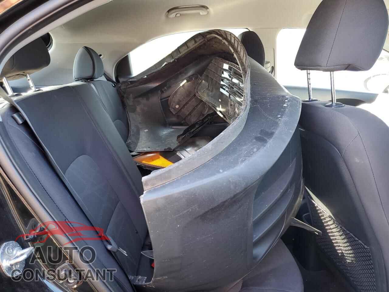 KIA RIO 2017 - KNADM5A30H6033114
