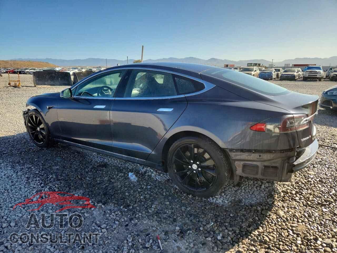 TESLA MODEL S 2017 - 5YJSA1E17HF204322
