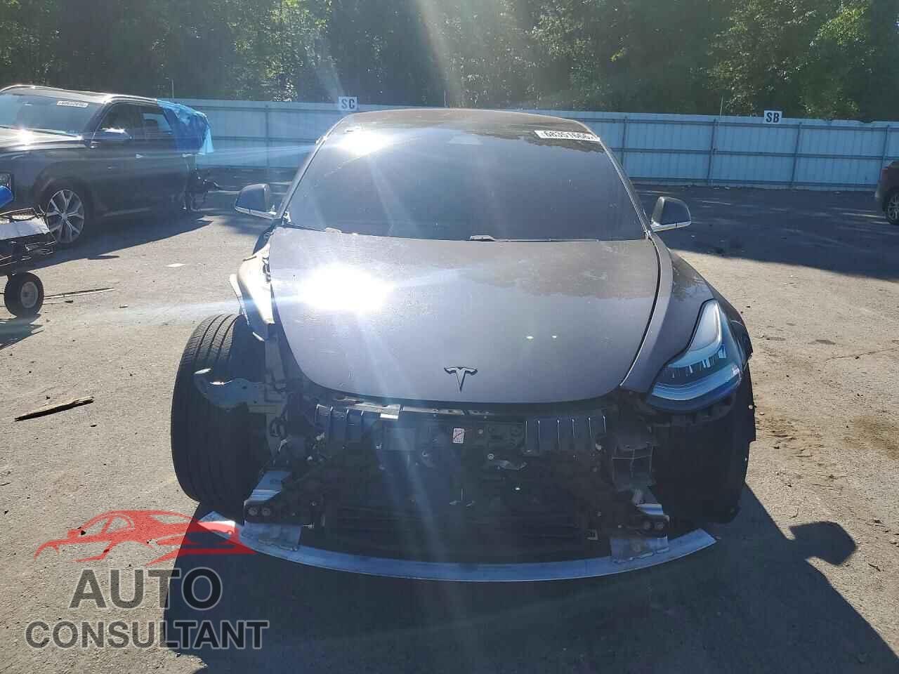 TESLA MODEL 3 2018 - 5YJ3E1EA8JF056731