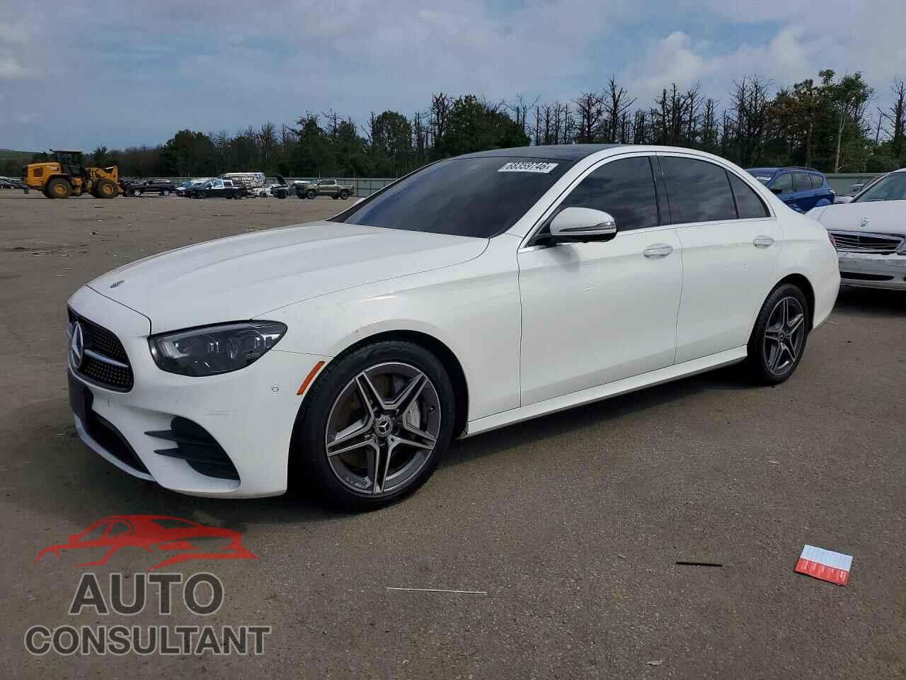 MERCEDES-BENZ E-CLASS 2022 - W1KZF8EB4NB025984