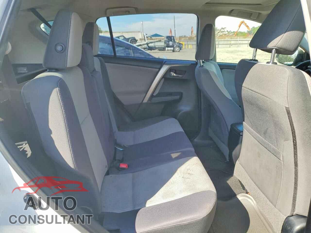 TOYOTA RAV4 2015 - JTMRFREV4FD160916