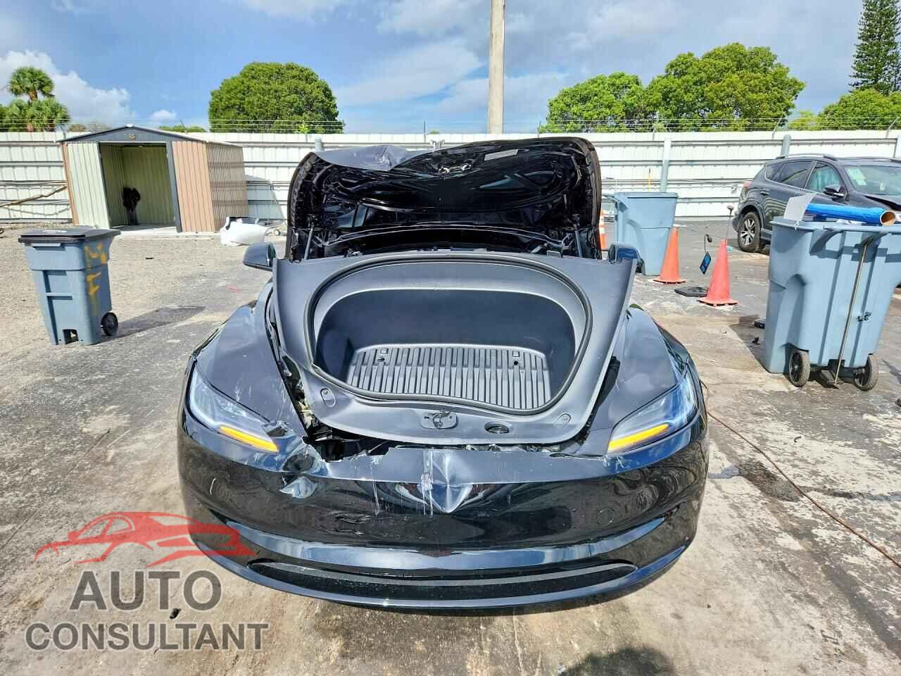 TESLA MODEL 3 2025 - 5YJ3E1EA9SF044945