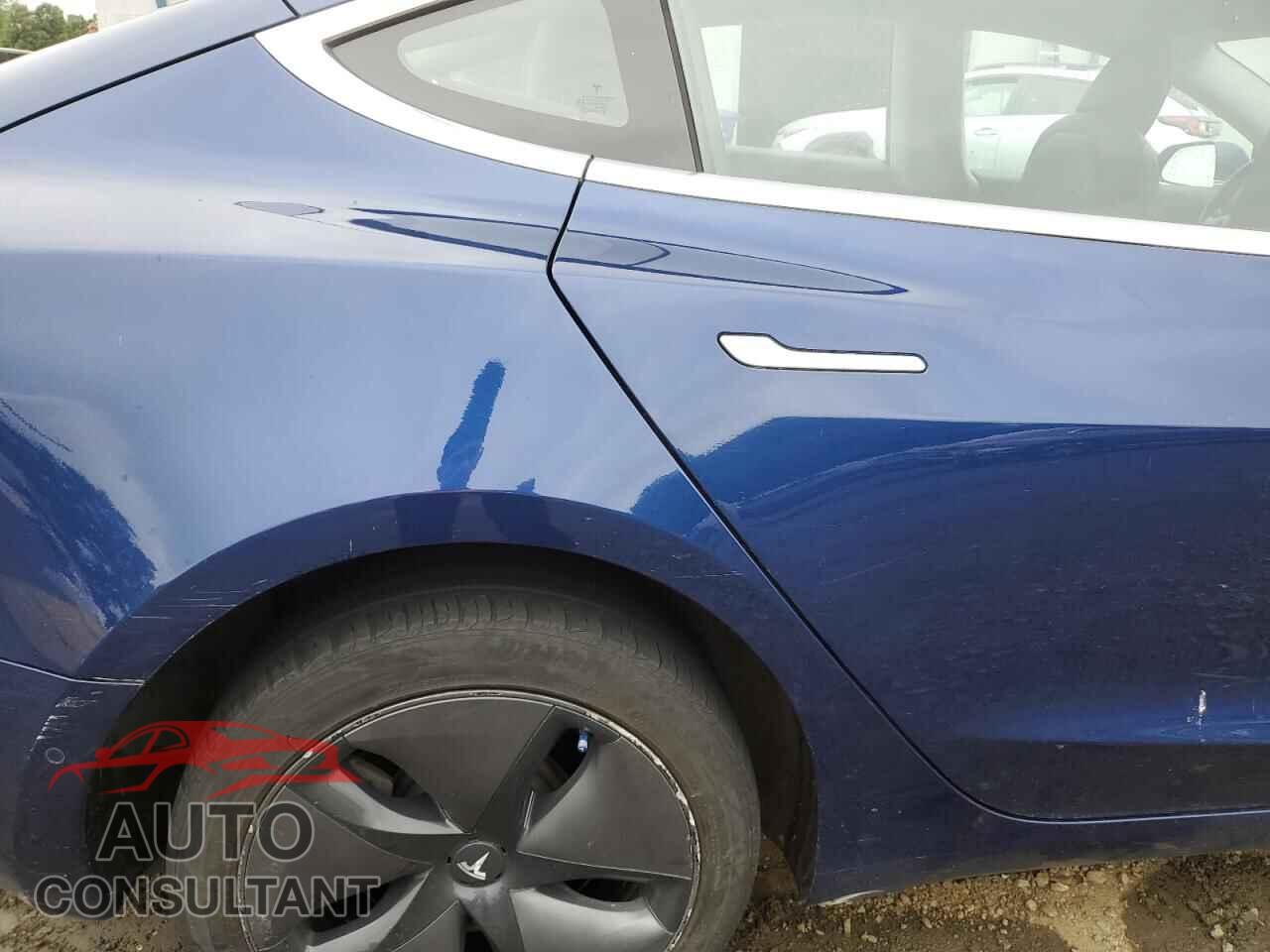 TESLA MODEL 3 2018 - 5YJ3E1EB9JF064460