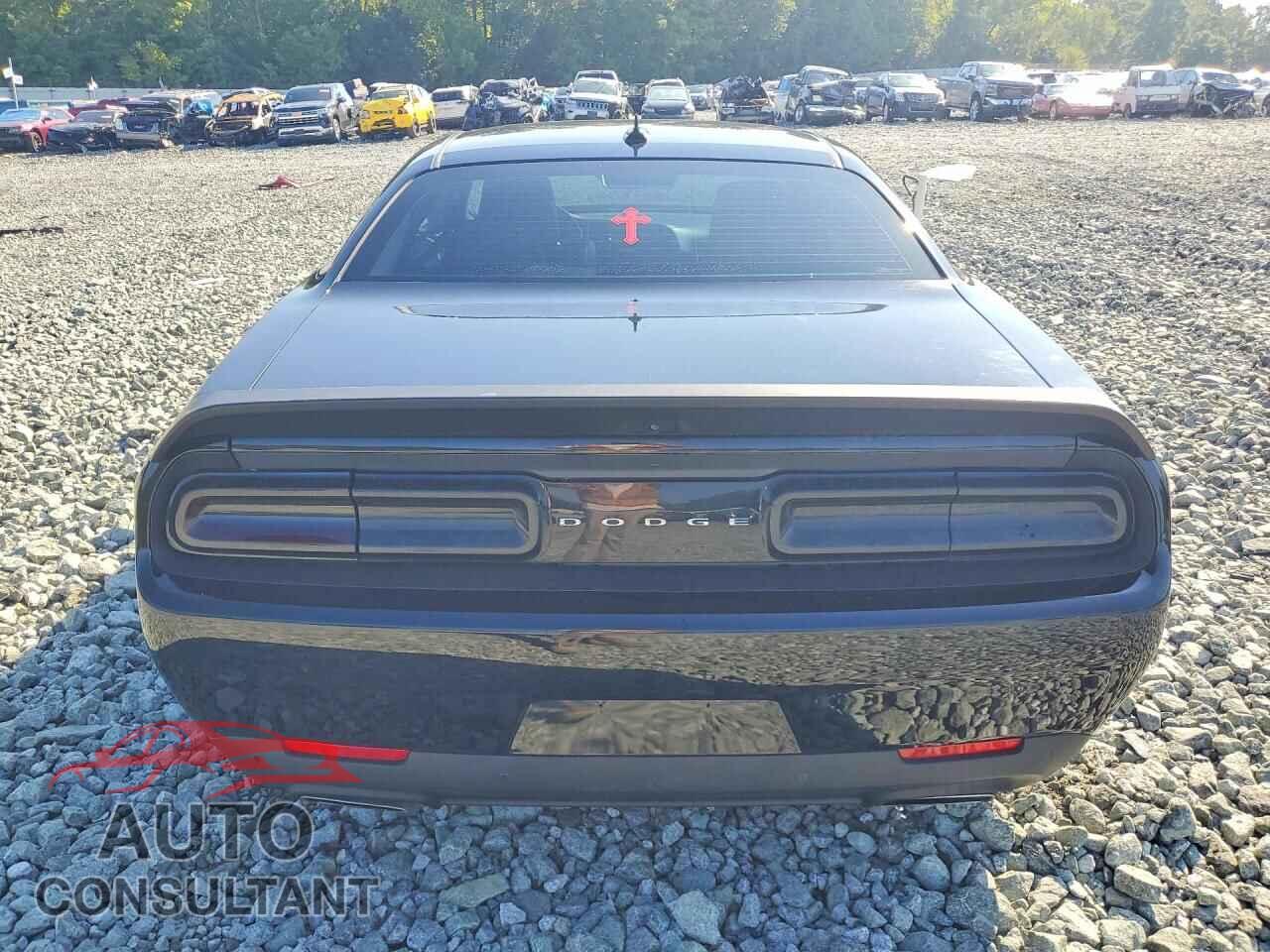 DODGE CHALLENGER 2018 - 2C3CDZBT6JH252270