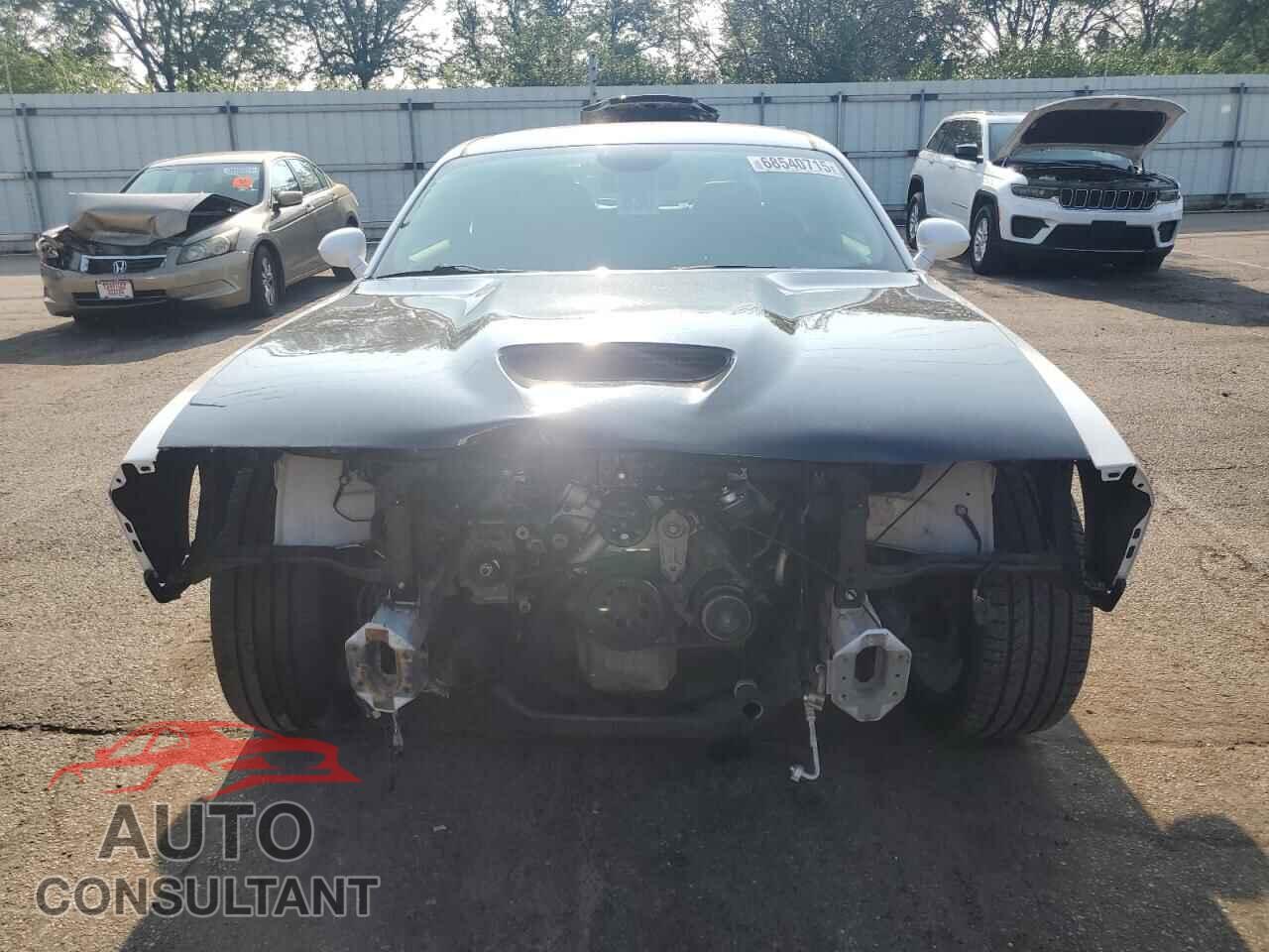 DODGE CHALLENGER 2015 - 2C3CDZAT7FH911045