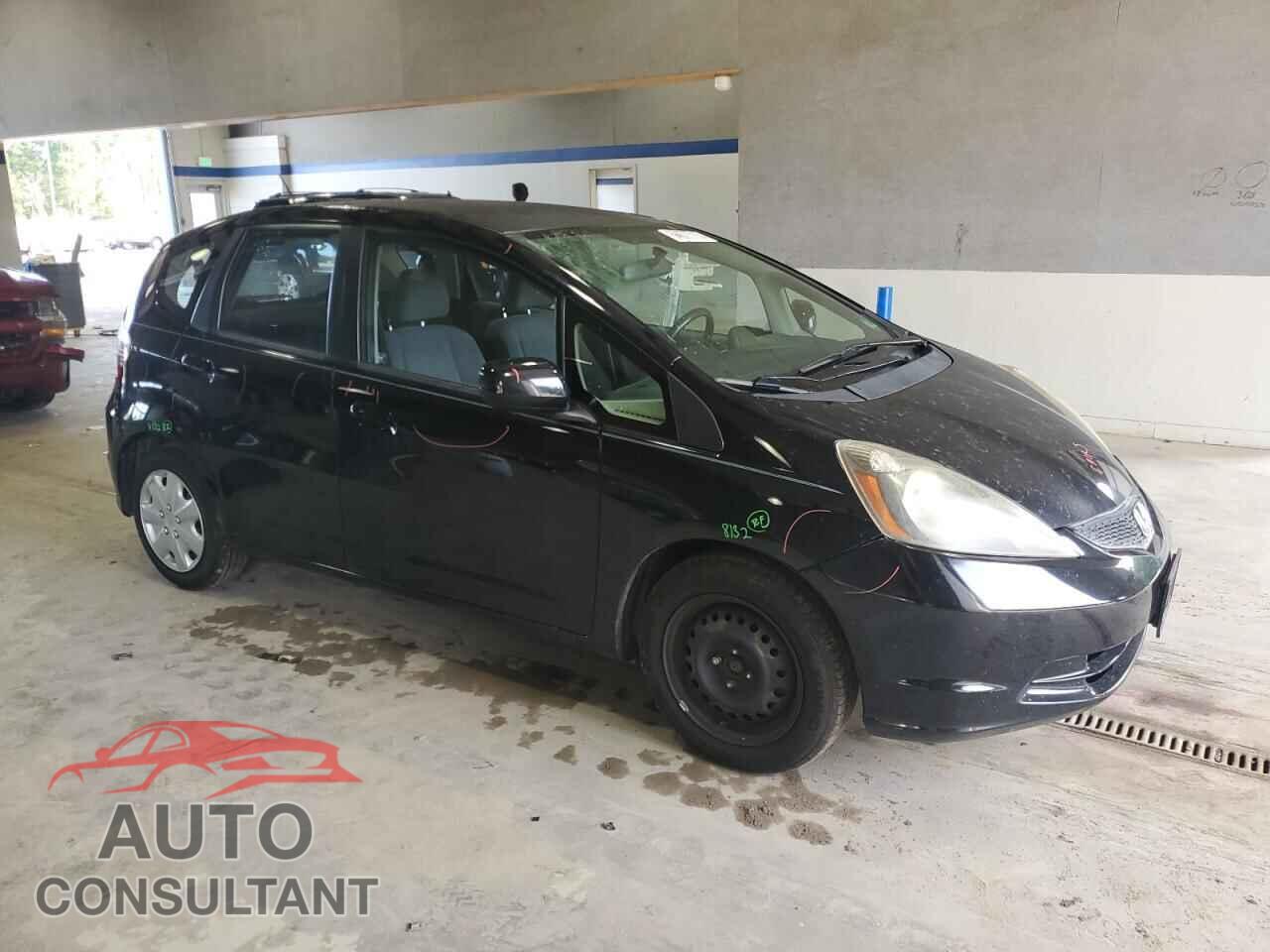 HONDA FIT 2013 - JHMGE8H37DC054332