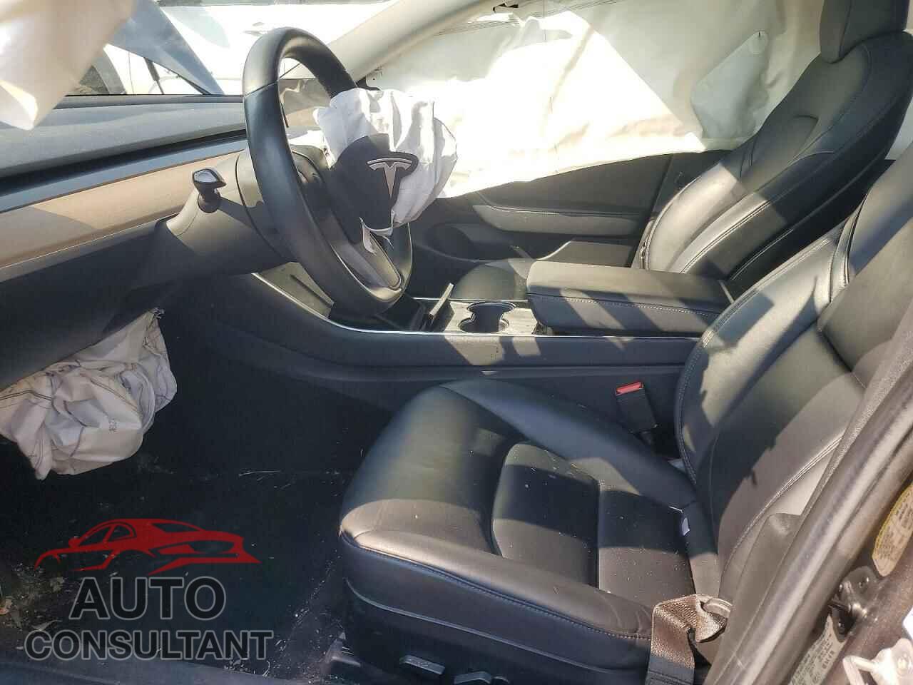 TESLA MODEL 3 2018 - 5YJ3E1EB3JF089709