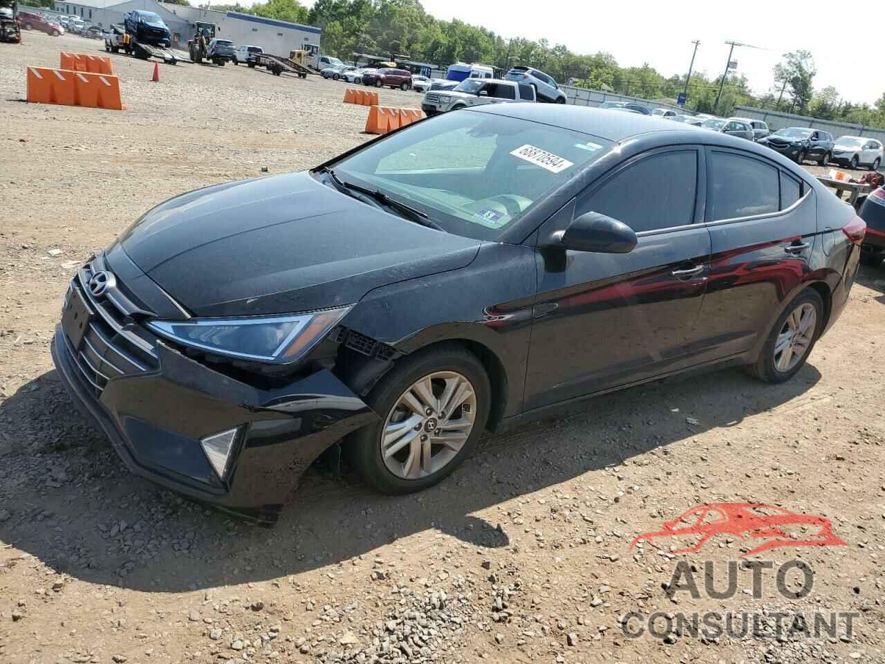 HYUNDAI ELANTRA 2019 - 5NPD84LF1KH406523