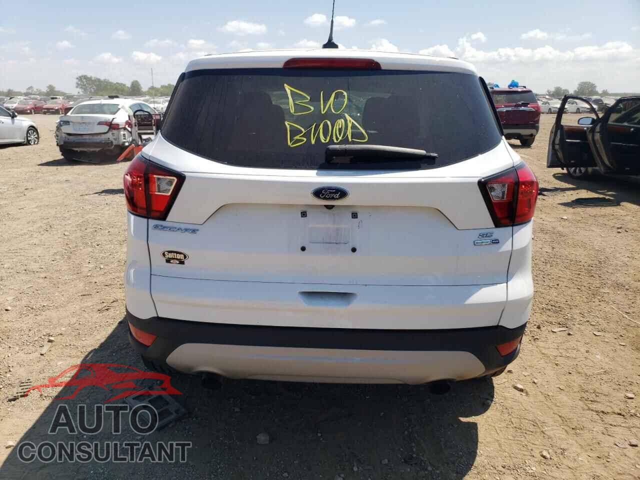 FORD ESCAPE 2019 - 1FMCU9GD3KUA52258