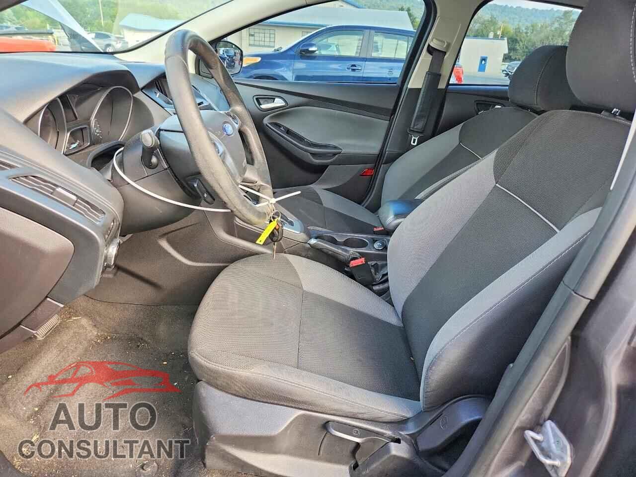 FORD FOCUS 2014 - 1FADP3F25EL152519