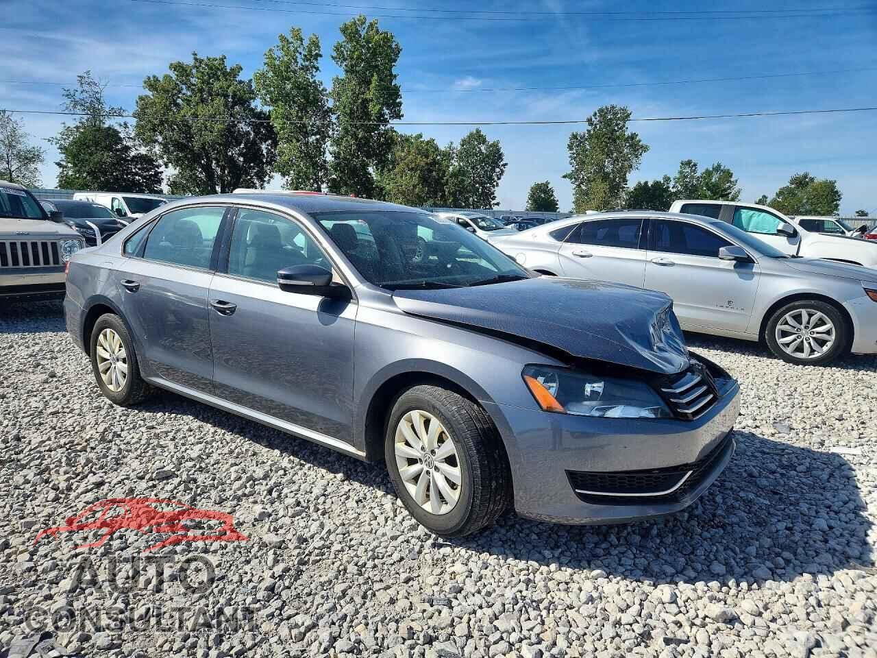 VOLKSWAGEN PASSAT 2013 - 1VWAH7A37DC080882
