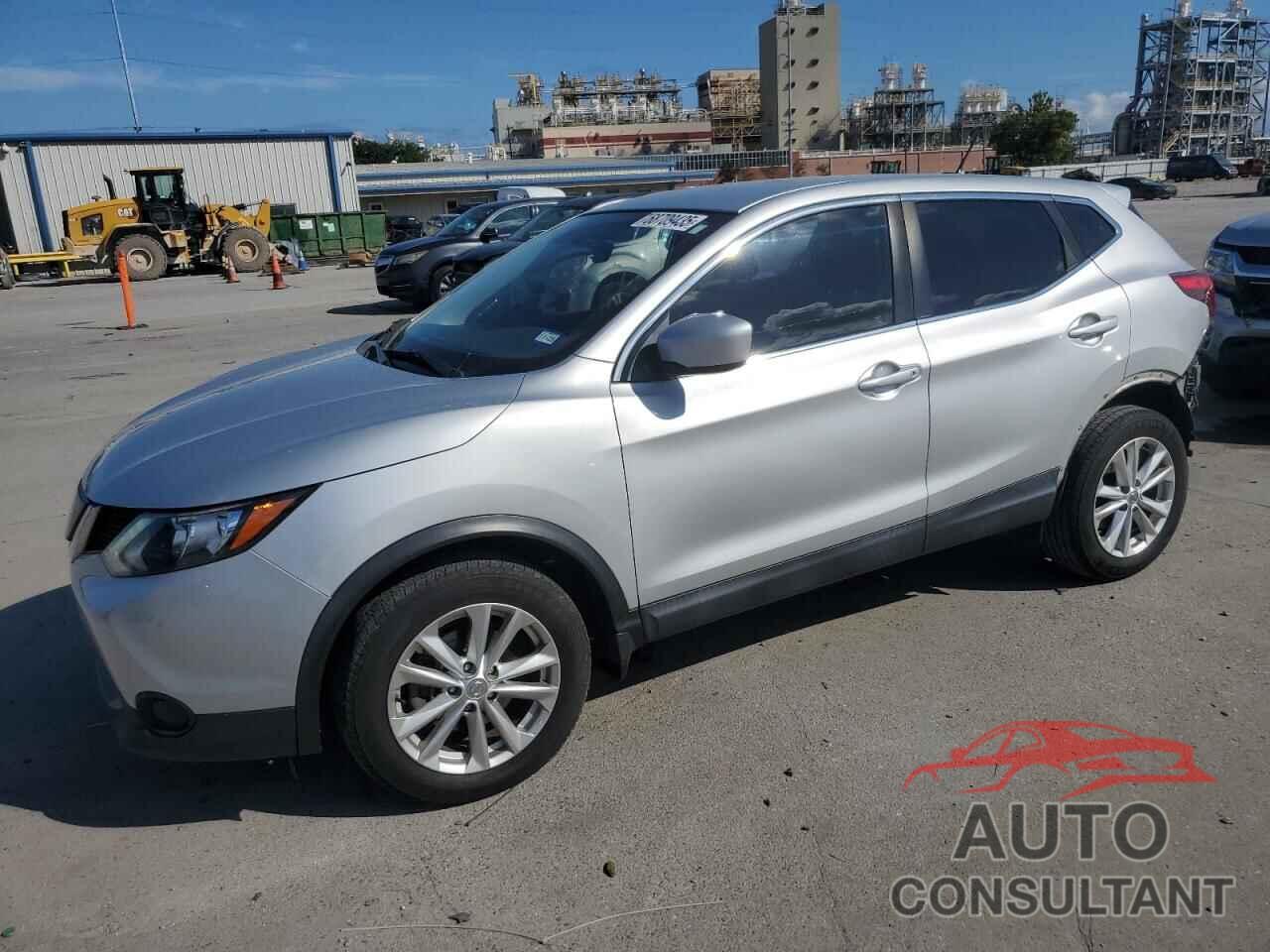 NISSAN ROGUE 2018 - JN1BJ1CP6JW180848