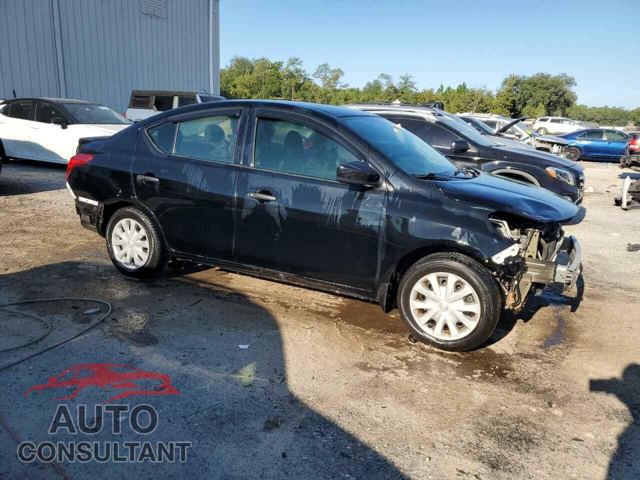 NISSAN VERSA 2017 - 3N1CN7AP1HL832497