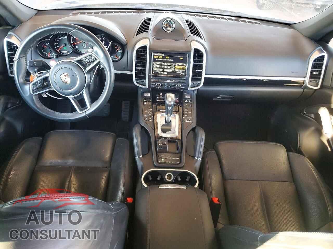PORSCHE CAYENNE 2016 - WP1AA2A2XGKA09668