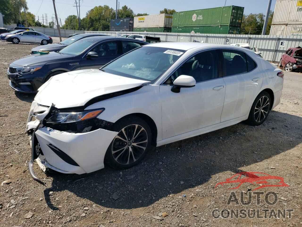 TOYOTA CAMRY 2018 - 4T1B11HK1JU603532