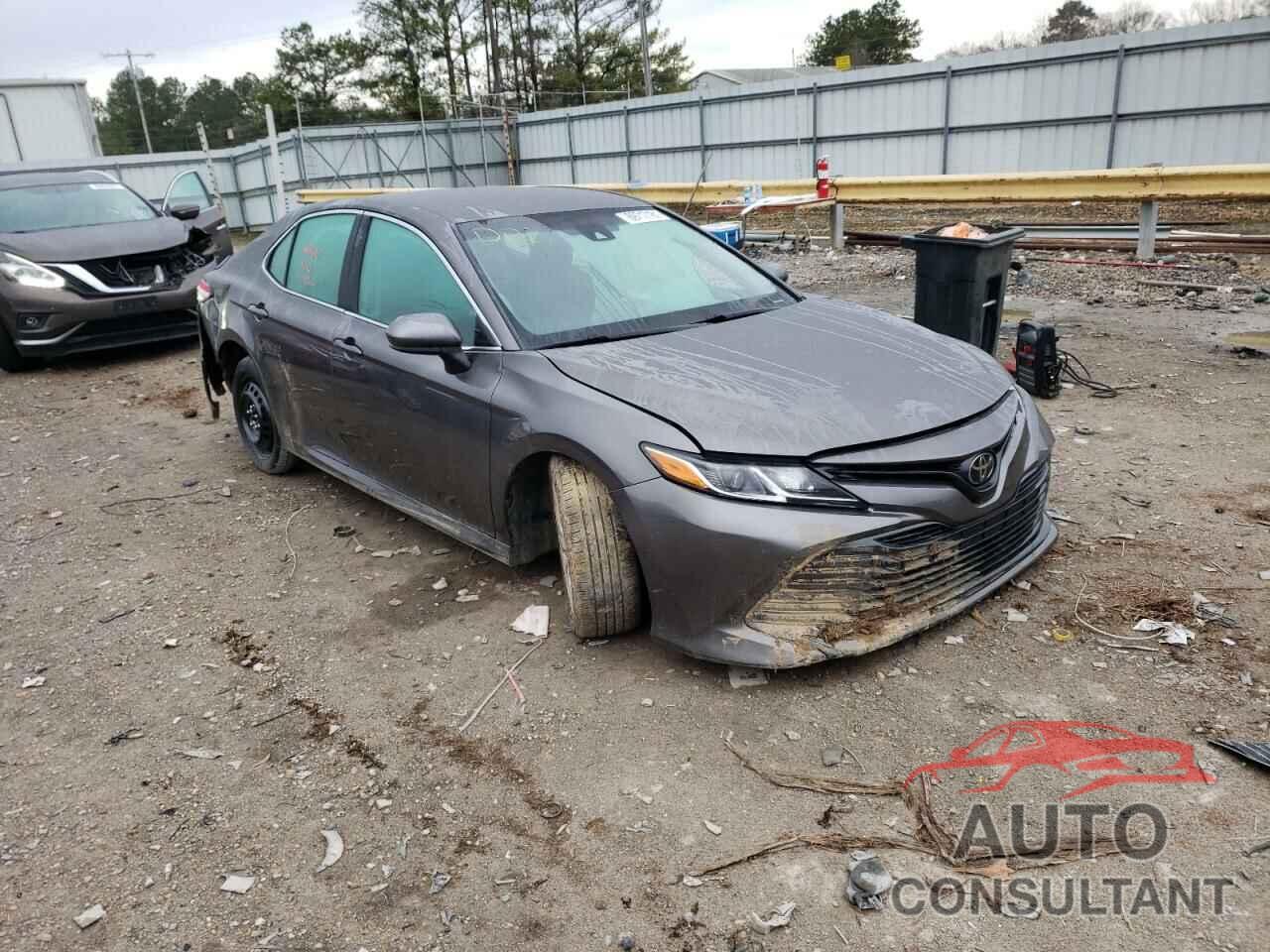 TOYOTA CAMRY 2018 - 4T1B11HK5JU622911