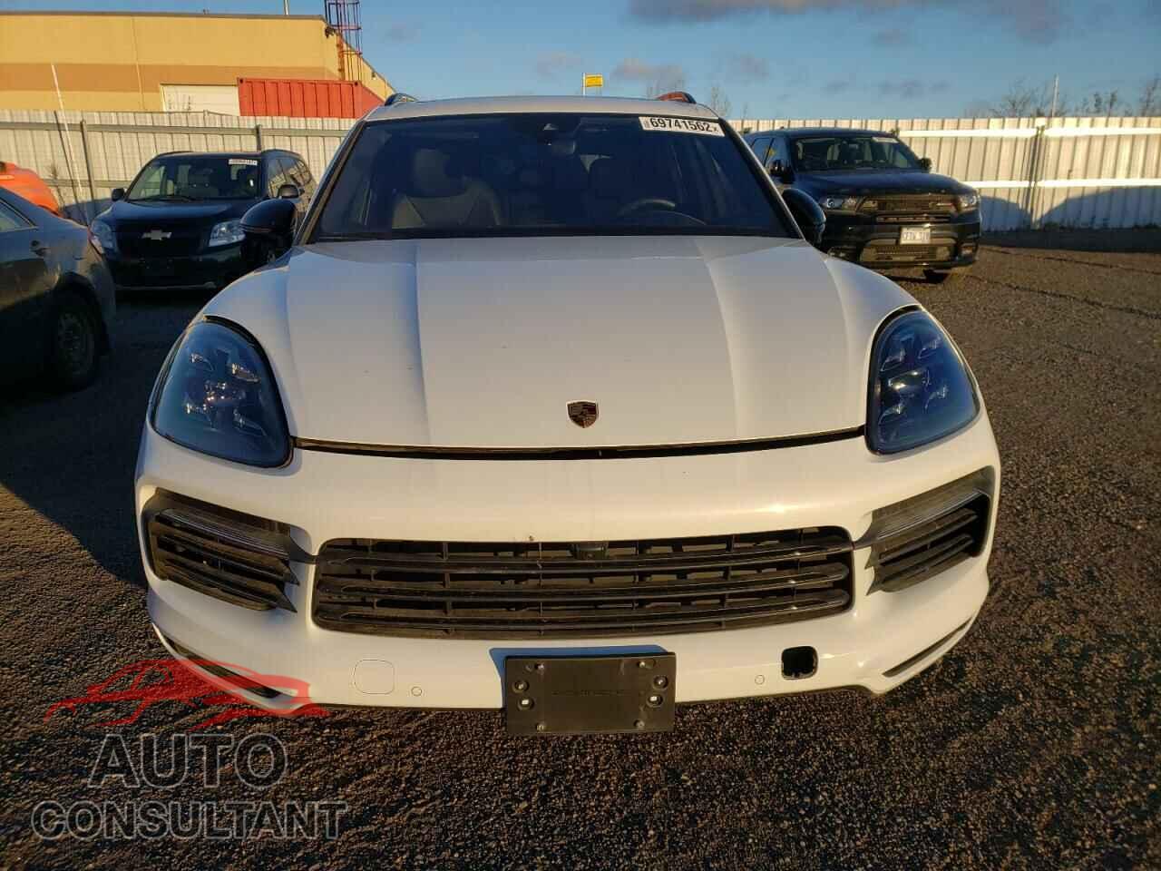 PORSCHE CAYENNE 2019 - WP1AE2AY1KDA51426