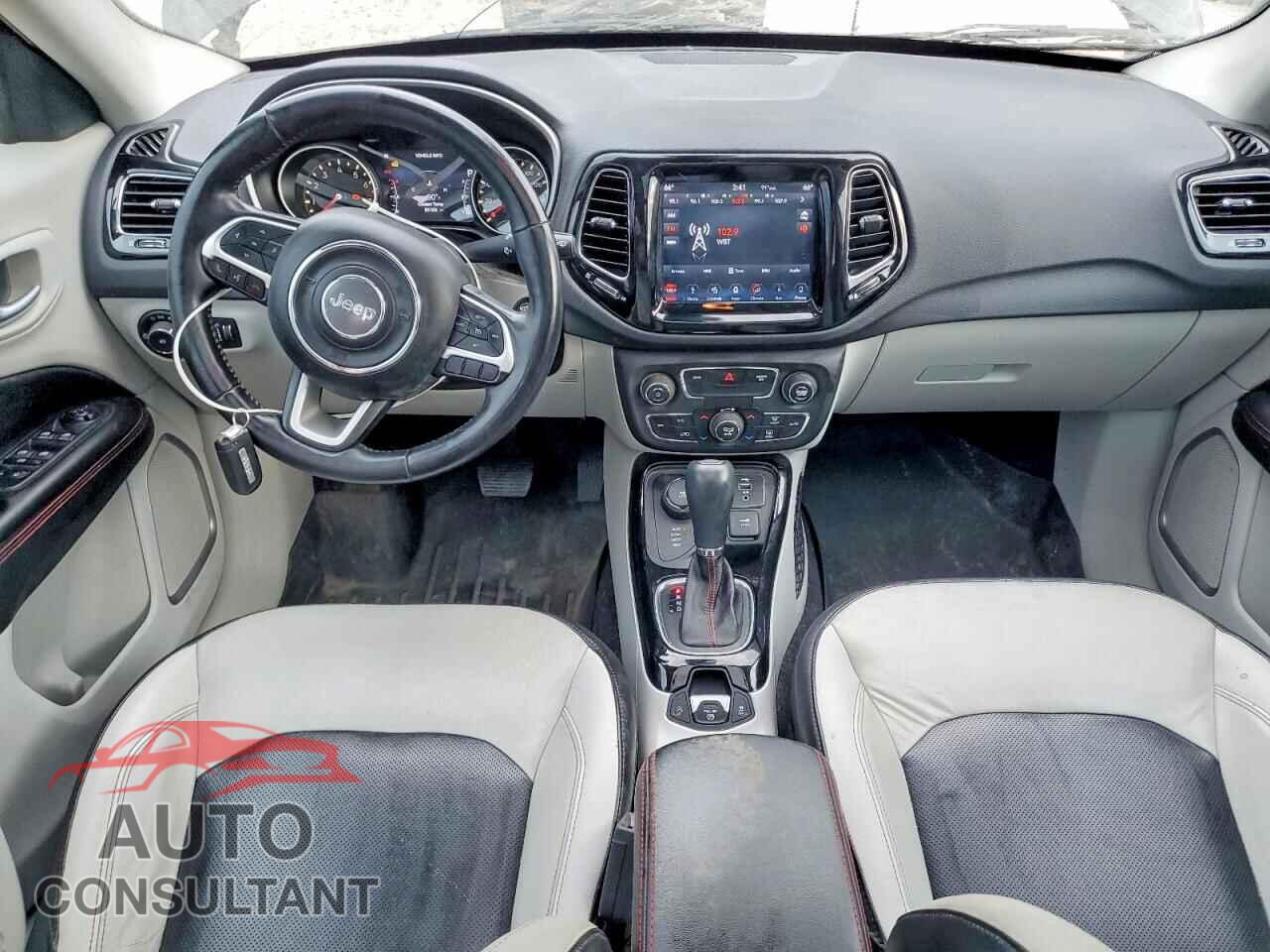 JEEP COMPASS 2018 - 3C4NJDCB1JT290471