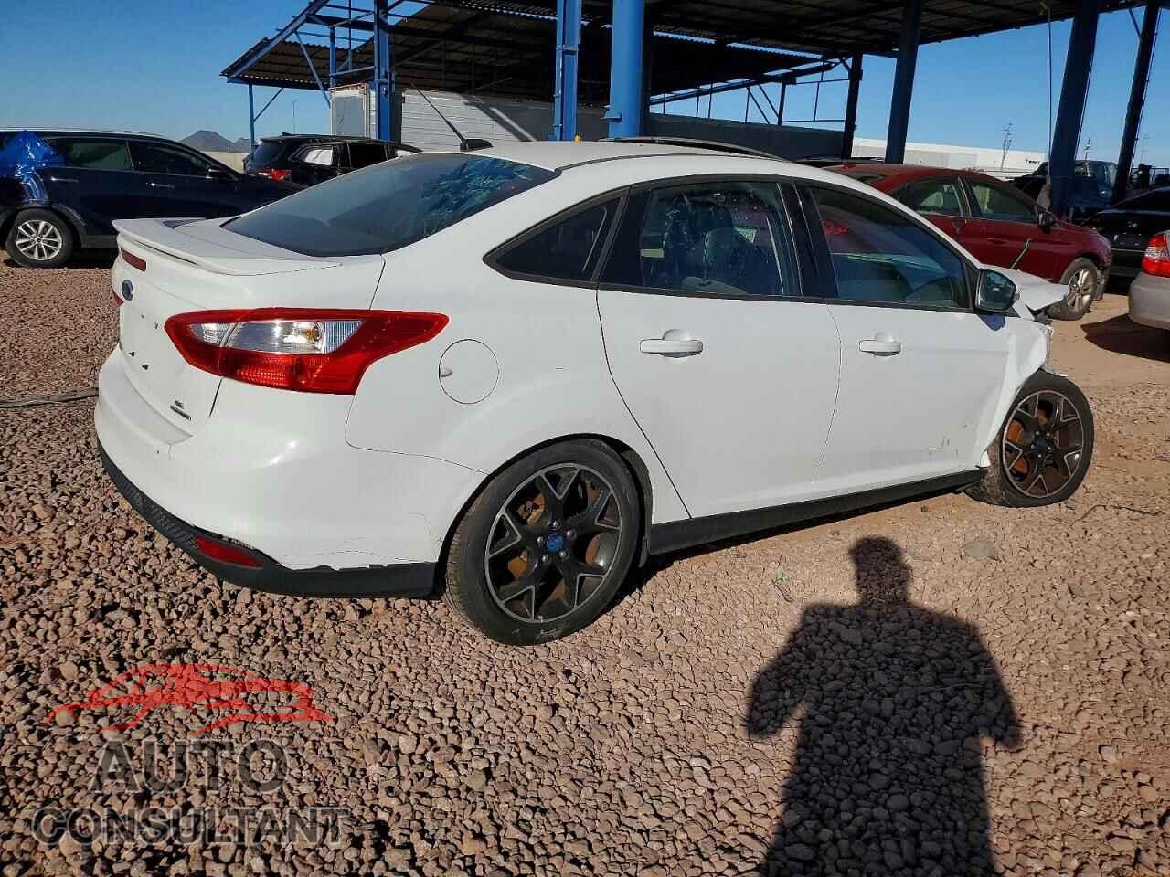 FORD FOCUS 2014 - 1FADP3F26EL109792
