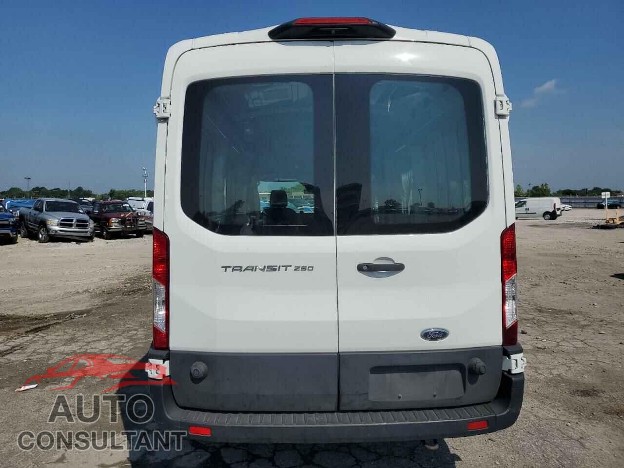 FORD TRANSIT 2020 - 1FTBR1C8XLKA61337