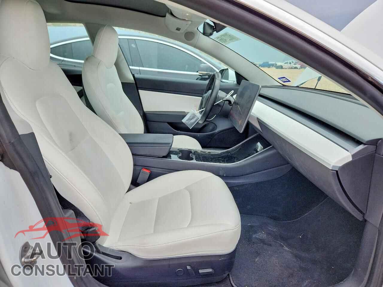 TESLA MODEL 3 2019 - 5YJ3E1EB9KF365988