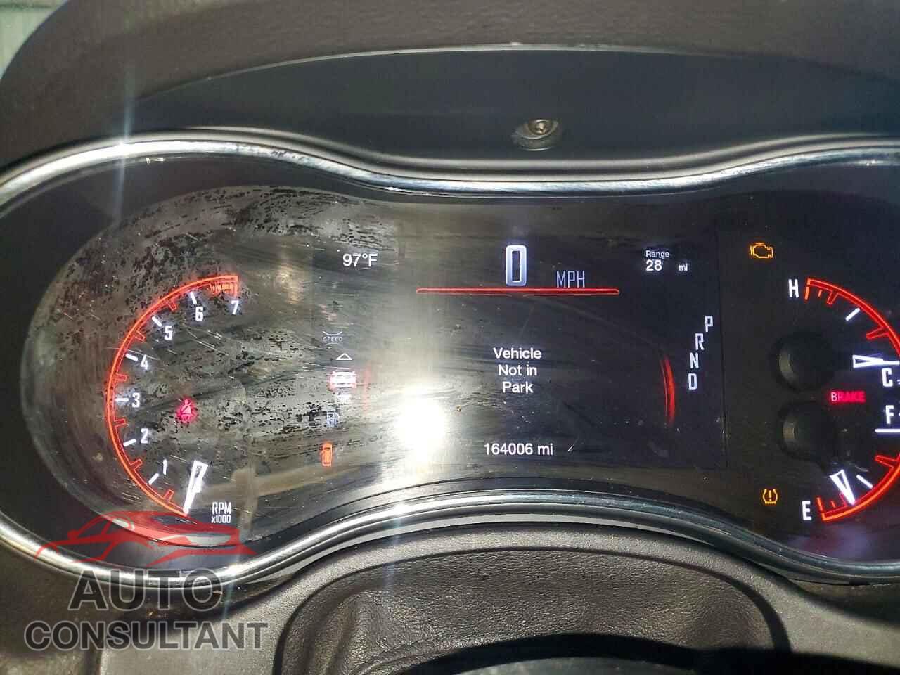 DODGE DURANGO 2018 - 1C4RDHAG8JC205457