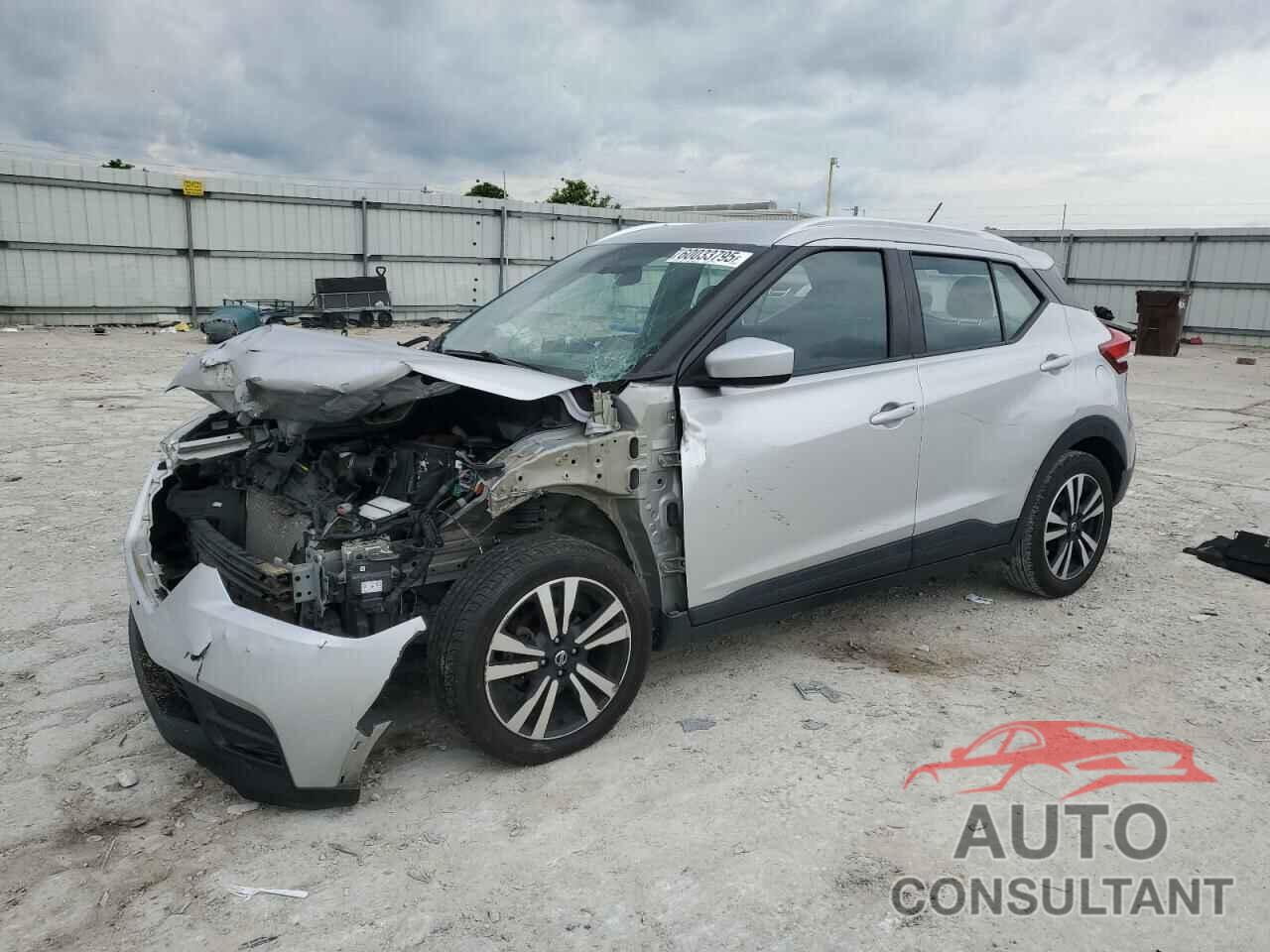 NISSAN KICKS 2019 - 3N1CP5CU0KL538775