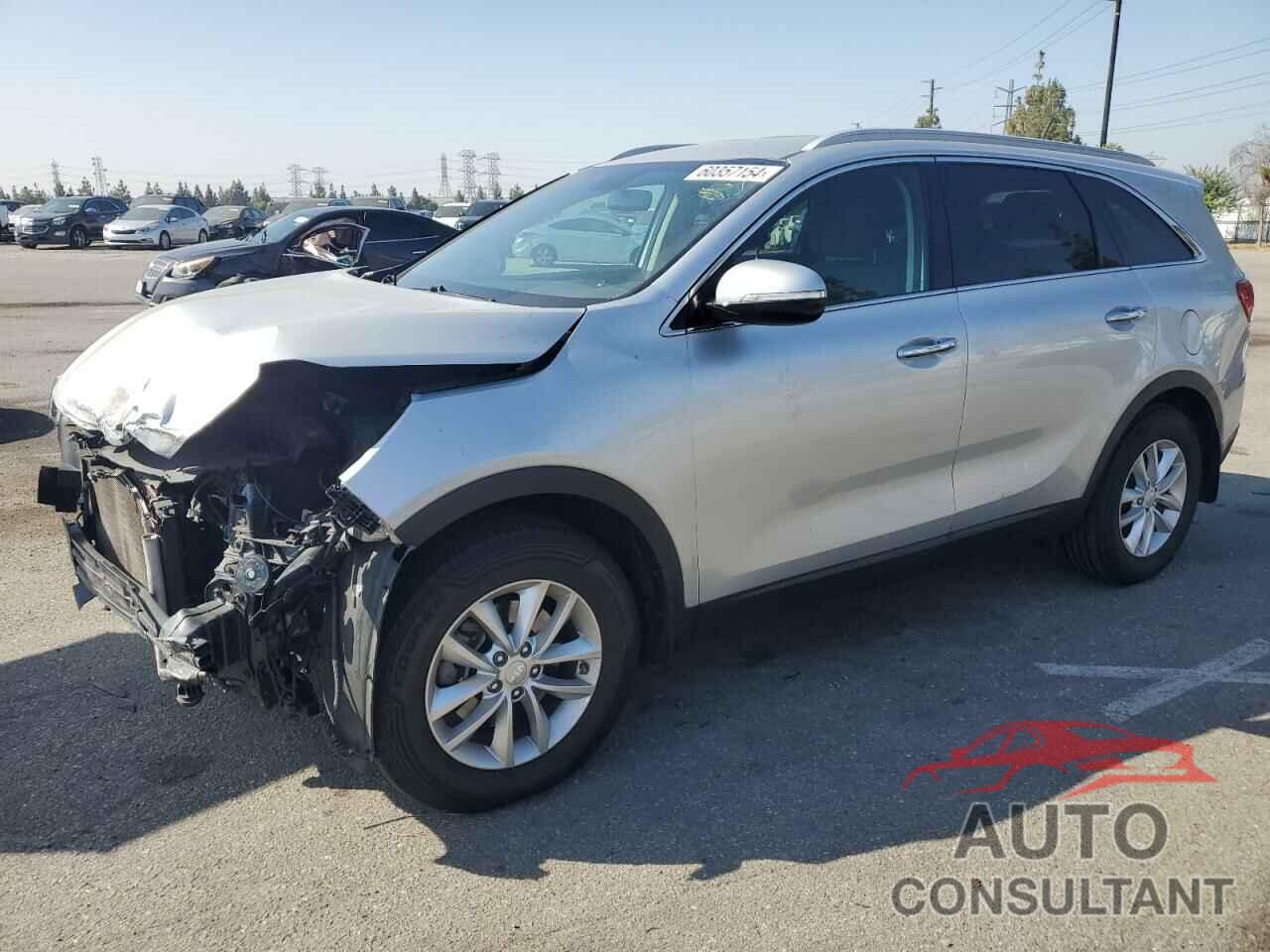 KIA SORENTO 2017 - 5XYPG4A30HG257482