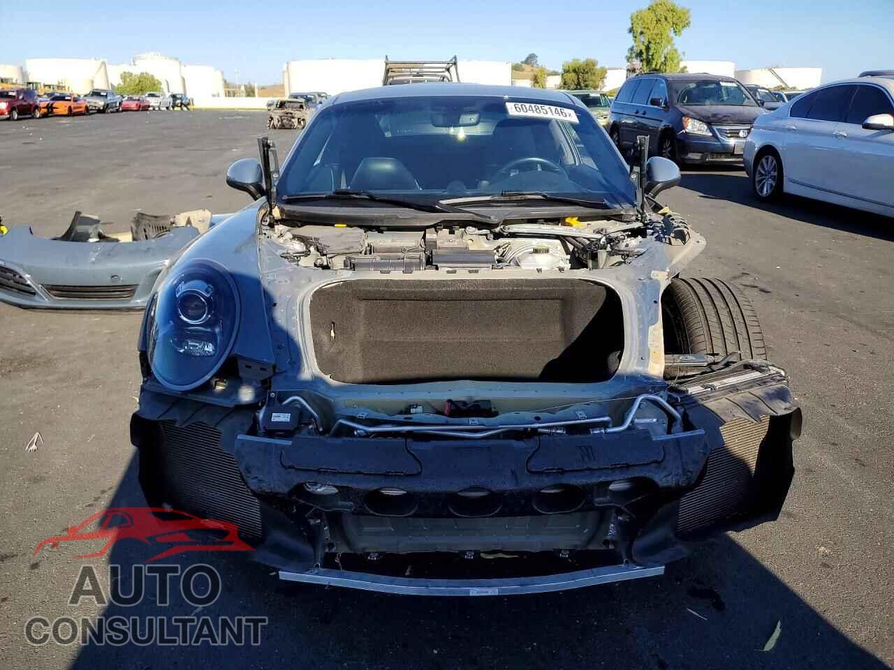 PORSCHE 911 2018 - WP0AA2A98JS105840