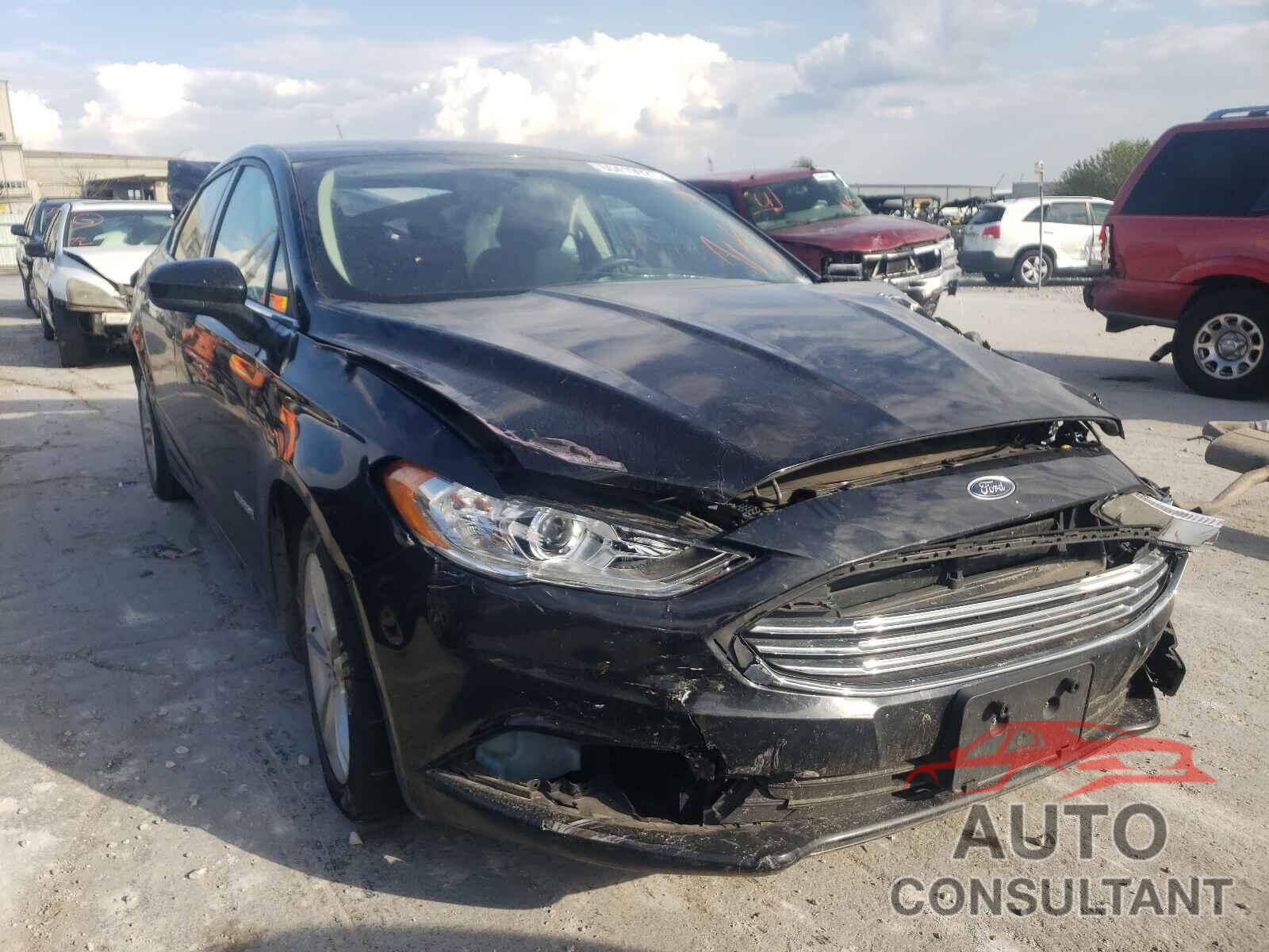 FORD FUSION 2018 - 3FA6P0LU2JR219487