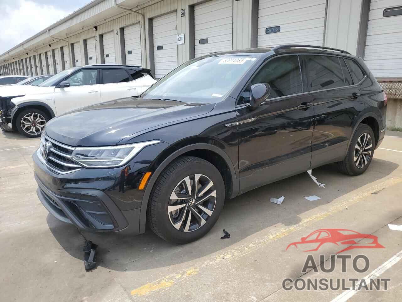VOLKSWAGEN TIGUAN 2023 - 3VVRB7AX8PM137413