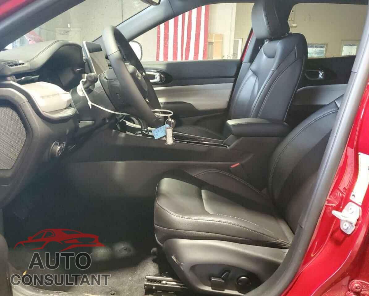 JEEP COMPASS 2025 - 3C4NJDCN0ST560916