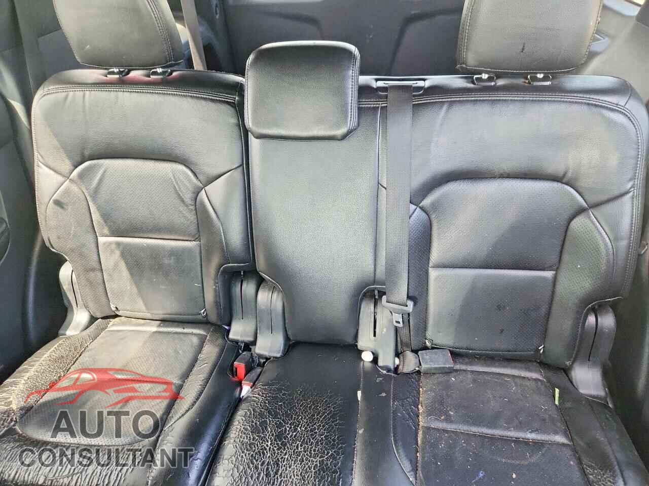FORD EXPLORER 2018 - 1FM5K7D86JGB84907
