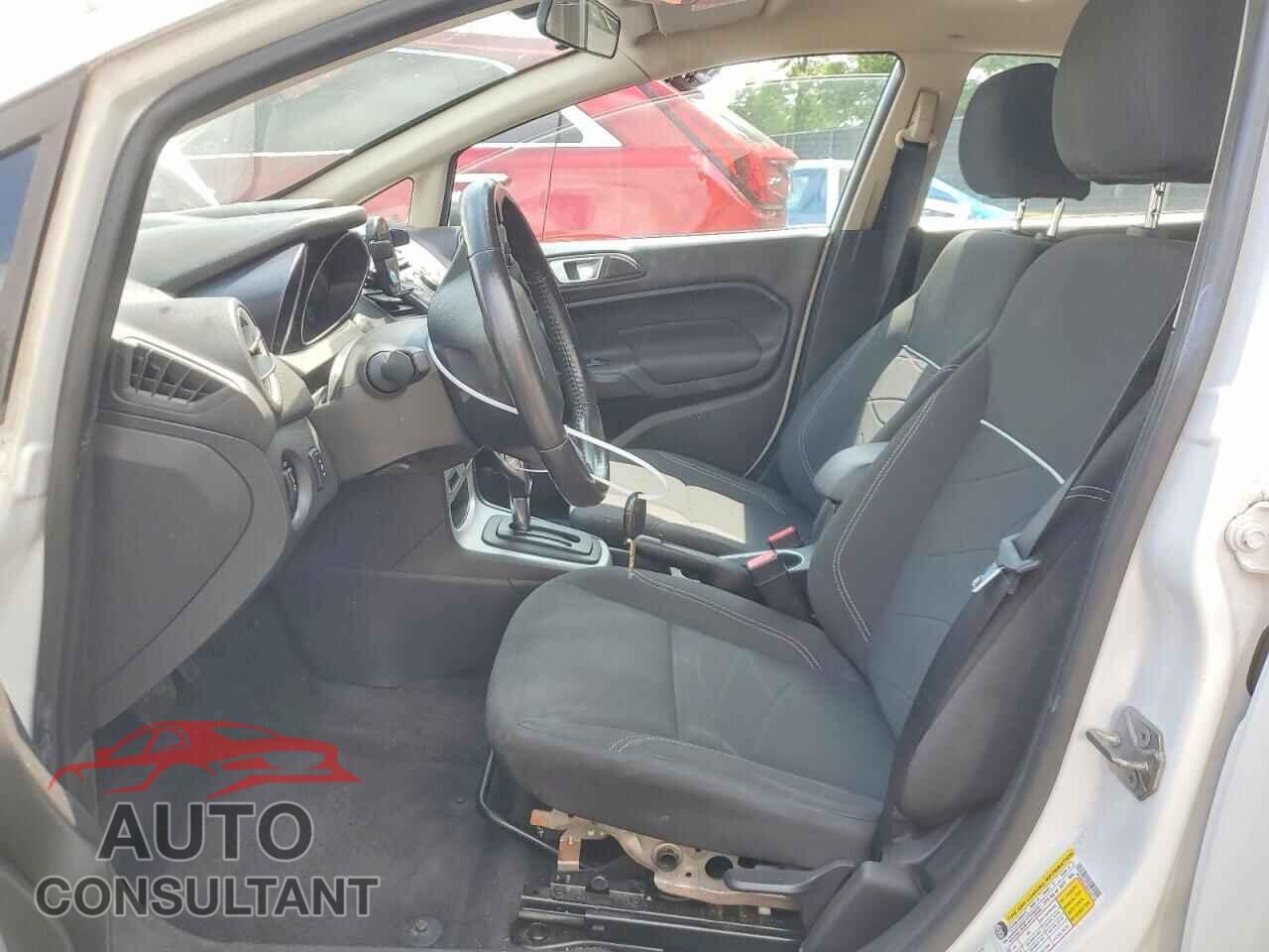 FORD FIESTA 2014 - 3FADP4EJ3EM102716