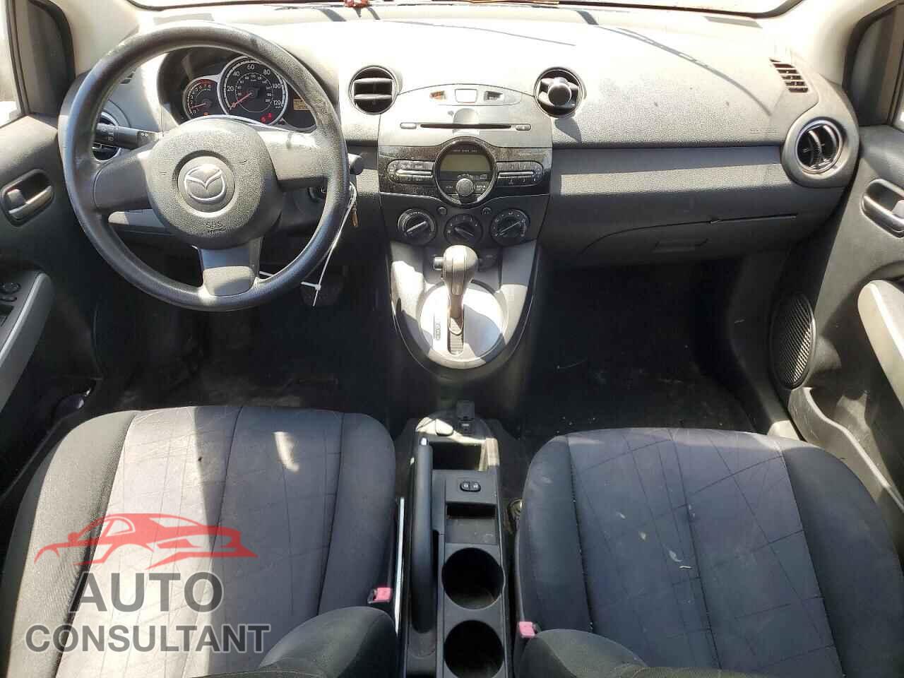 MAZDA 2 2013 - JM1DE1KY2D0166375